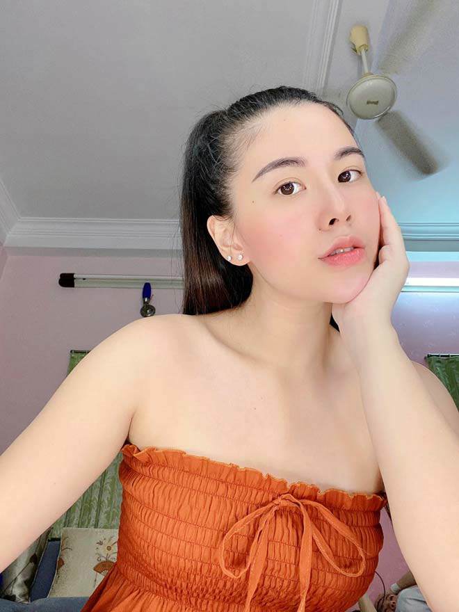 Cô giáo Tiếng Anh amp;#34;nổi như cồnamp;#34; vì quá nóng bỏng 3 năm trước giờ ra sao? - 8