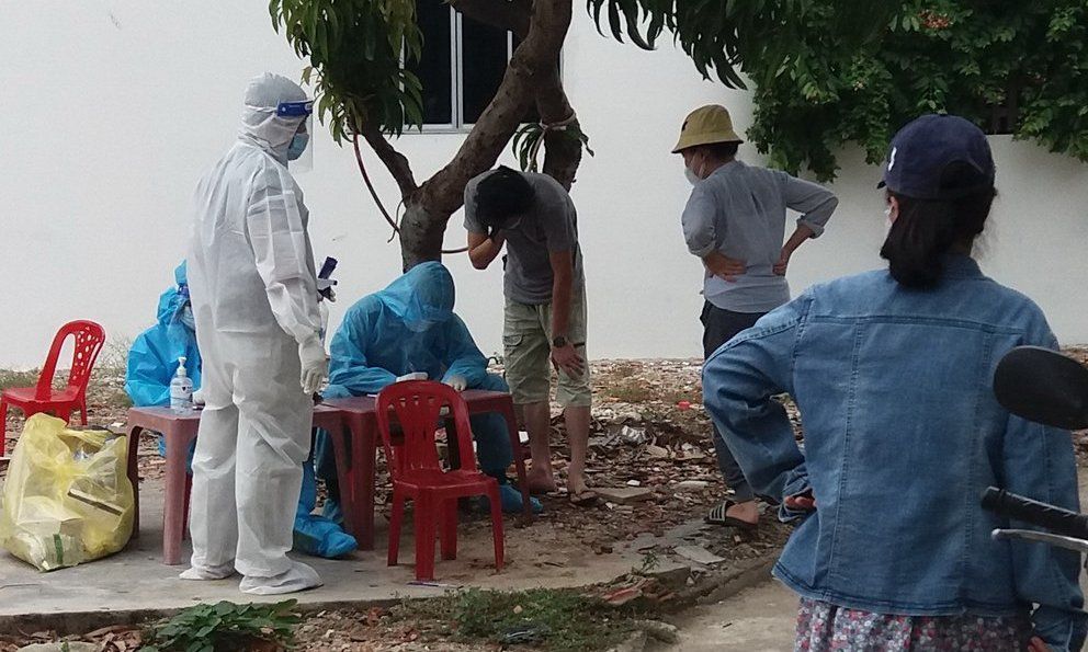 COVID-19 2/1: Không có triệu chứng, xét nghiệm phát hiện nhiều người mắc Covid-19 - 7