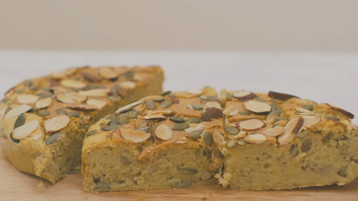 Bánh khoai lang vừa ngon vừa đầy đủ hàm lượng dinh dưỡng, tạo cảm giác no lâu hơn lại không bị ngán.