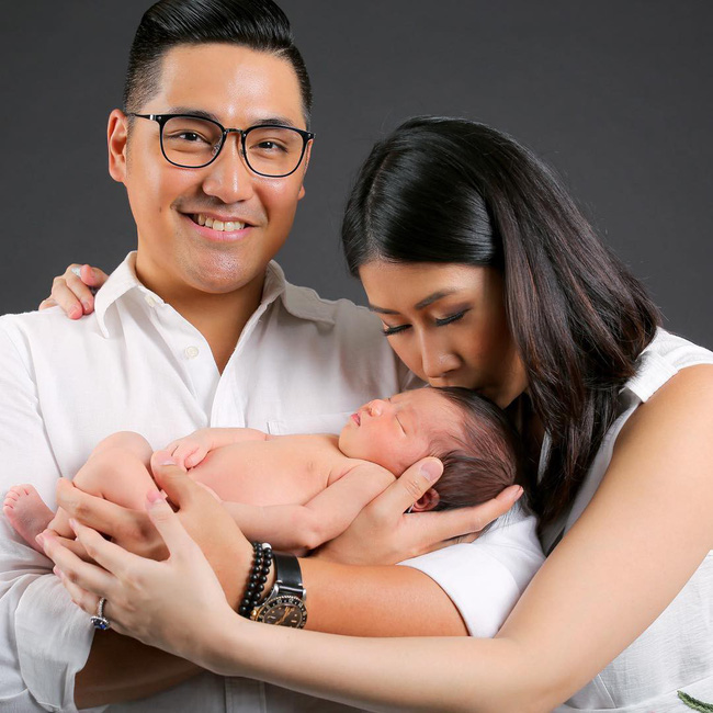 Sinh con cho chồng Philippines, em chồng Tăng Thanh Hà có quan điểm dạy con ai cũng khen - 13