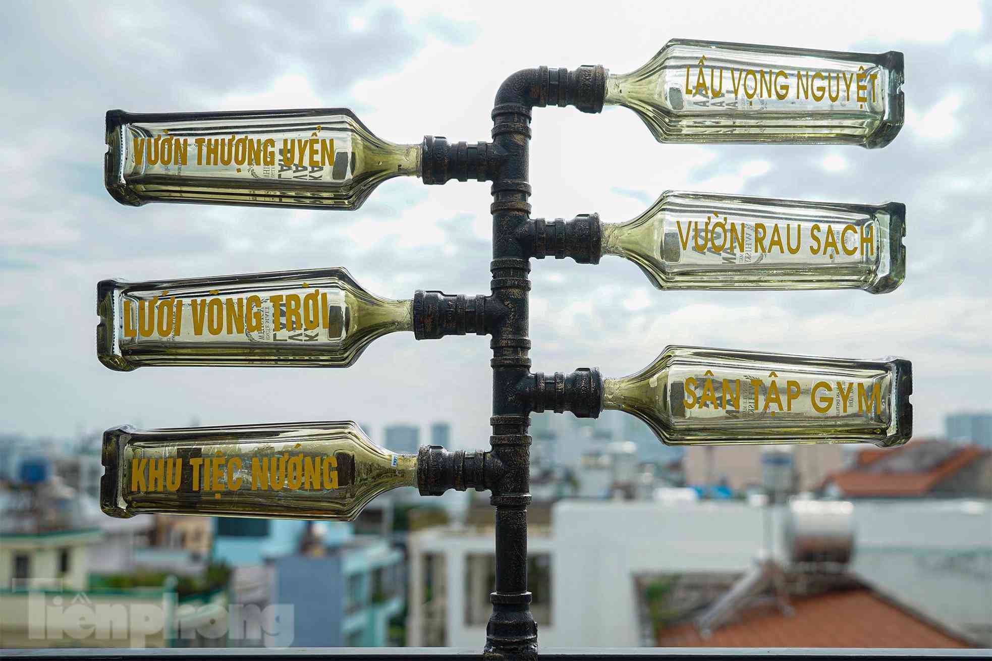 Chủ nhân ngôi nhà chai lọ với bài học tái chế, bảo vệ môi trường - 3