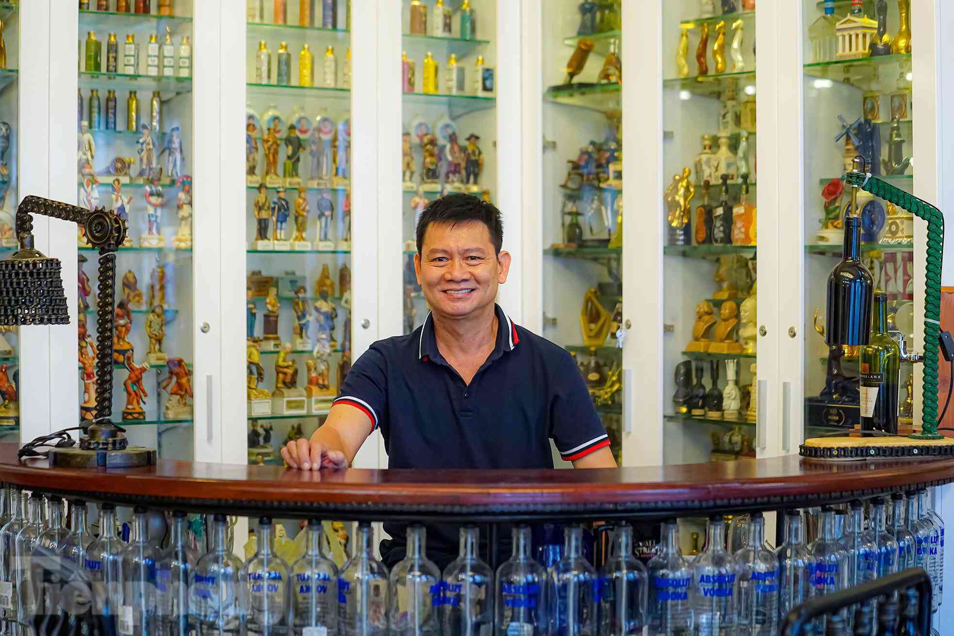 Chủ nhân ngôi nhà chai lọ với bài học tái chế, bảo vệ môi trường - 13