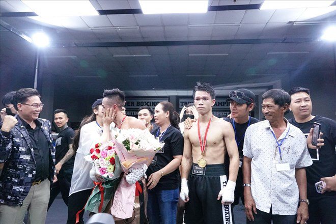 Sao Việt 24h: Nhã Phương đăng ảnh chồng amp;#34;cực tìnhamp;#34; bên ái nữ, thấy cơ ngơi nhà vườn như resort - 14