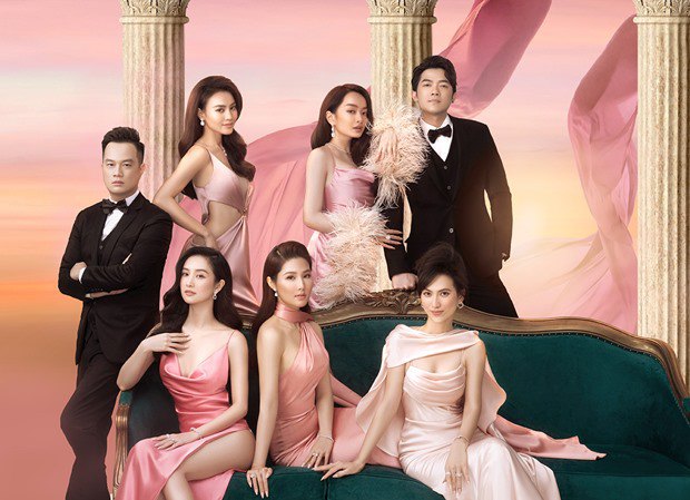 Đạo diễn Namcito - Bảo Nhân cùng 5 gương mặt của Vũ trụ Mỹ nhân.