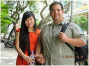 Làm vợ - Cô lễ tân Việt lấy chồng làm cho quân đội Mỹ, tháng nào cũng "mang tiền về cho mẹ vợ"