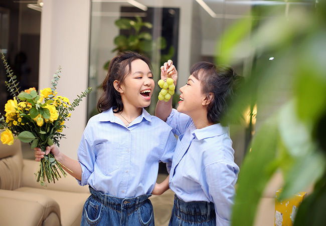 Việt Hương vất vả từ thiện, kinh doanh…con gái  học trường nửa tỷ/năm, 12 tuổi cao hơn mẹ - 5