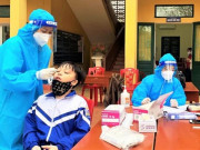 Tin tức - COVID-19 11/1: 300 giáo viên và học sinh trở thành F0, nhiều trường học ra thông báo khẩn