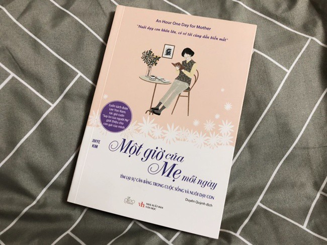 Trong cuốn sách này, thông qua câu chuyện của chính mình và những bà mẹ khác, tác giả Jihye đã chỉ ra thực tế và chia sẻ sự đồng cảm với những người phụ nữ phải hy sinh sự nghiệp cá nhân, để gánh vác trách nhiệm làm mẹ thiêng liêng nhưng cũng đầy đơn độc và nặng nề.