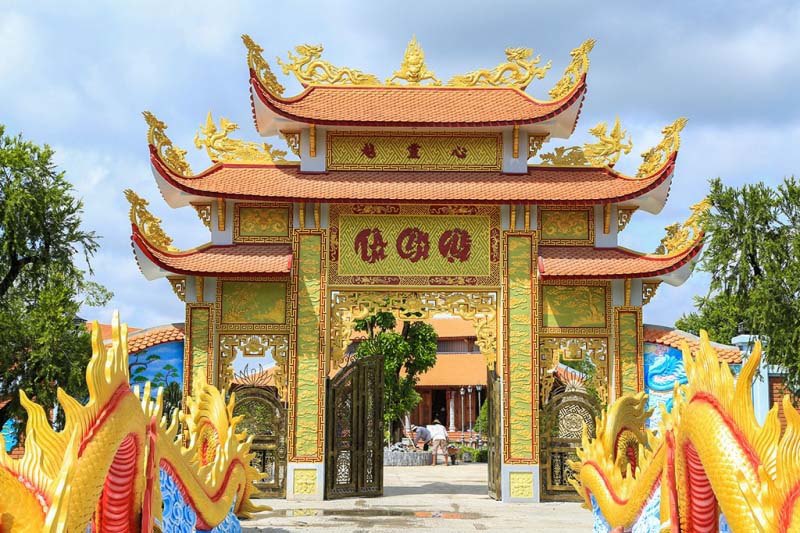 Nhà thờ Tổ 100 tỷ của Hoài Linh bị gọi tên khi Tịnh thất Bồng Lai bị tháo dỡ - 4