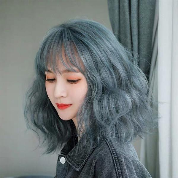 Tóc xanh đen khói: Màu tóc đẹp tôn da nổi bật hot nhất hiện nay - 4