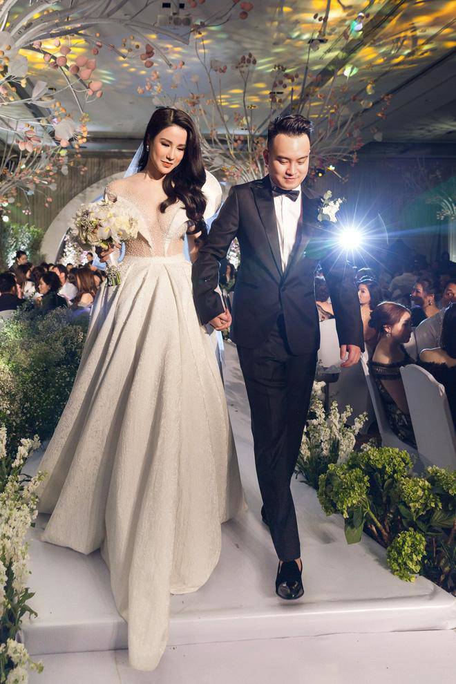 Diệp Lâm Anh và thiếu gia Nghiêm Đức ly thân sau gần 4 năm chung sống.