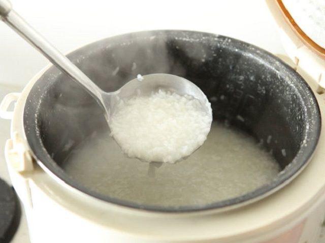 4 Cách nấu cháo tôm bí đỏ cho bé ăn dặm đơn giản mà cực ngon - 2