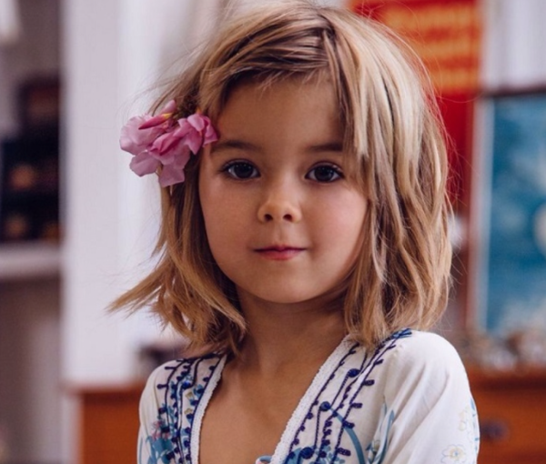 15 Kiểu tóc ngắn cho bé gái mặt tròn, mặt dài đẹp từ 1 - 12 tuổi