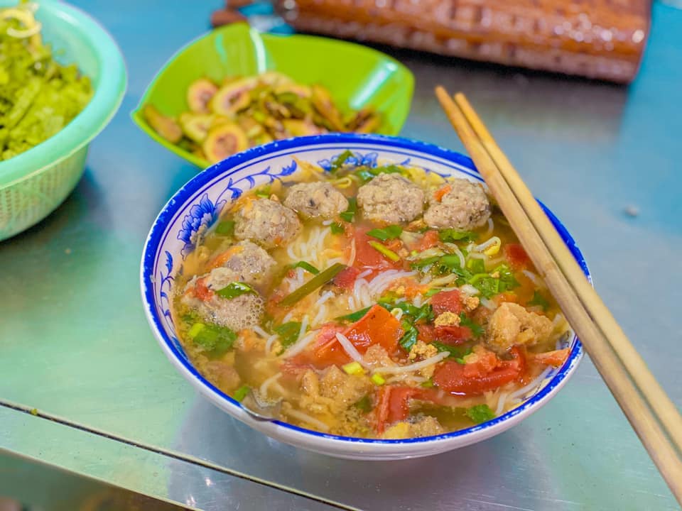 Món bún “nhà nghèo” đặc sản chỉ có ở Nam Định, ăn là mê, ngày bán hơn 1000 bát - 1