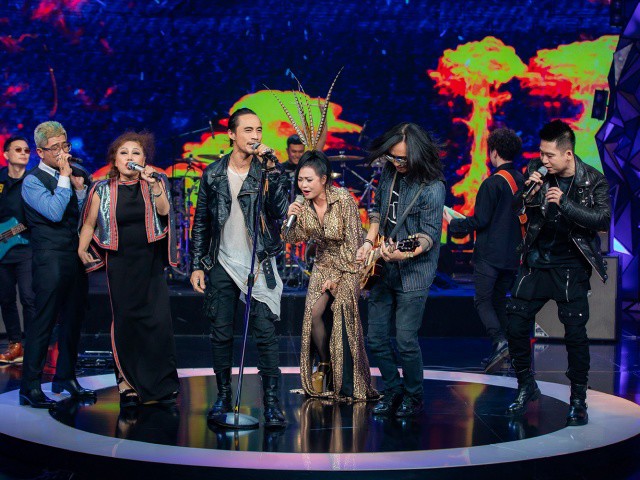 Đội Siu Black đánh bại đội Phạm Anh Khoa khi tranh giành tân binh trong Rock Việt