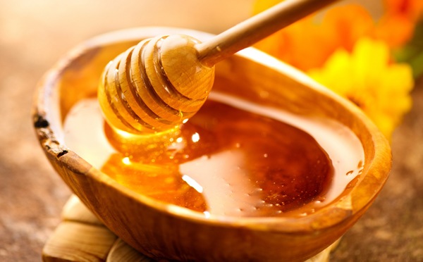 Chỉ dùng mật ong pha nước ấm quá lãng phí, thêm vào những đồ uống này lợi gấp trăm lần - 1