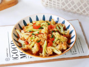 Bếp Eva - Súp lơ xào với thứ này canxi sánh ngang sữa, ăn vào siêu ngon, xương lại càng chắc khỏe