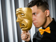 Eva tám - Trắc nghiệm tâm lý: Chiếc mặt nạ đáng ghét nhất tiết lộ kẻ xấu sau lưng bạn