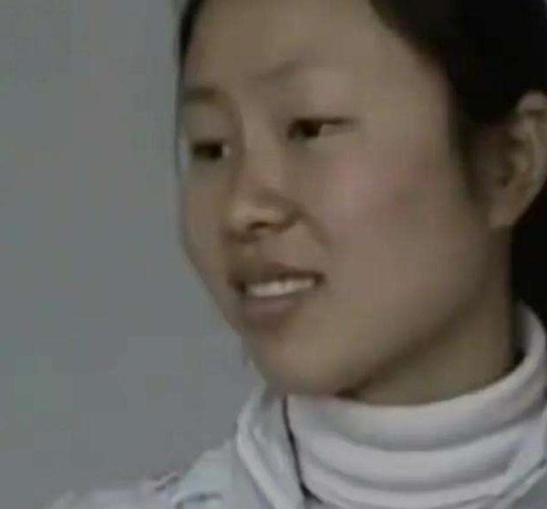 Cô gái câm điếc 22 năm bất ngờ cãi nhau với chồng, tưởng amp;#34;ma ámamp;#34; nhưng sự thật bất ngờ - 1