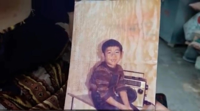 Tấm hình của con trai mà bà Lan xin được từ một người quen của gia đình ông bà chủ.