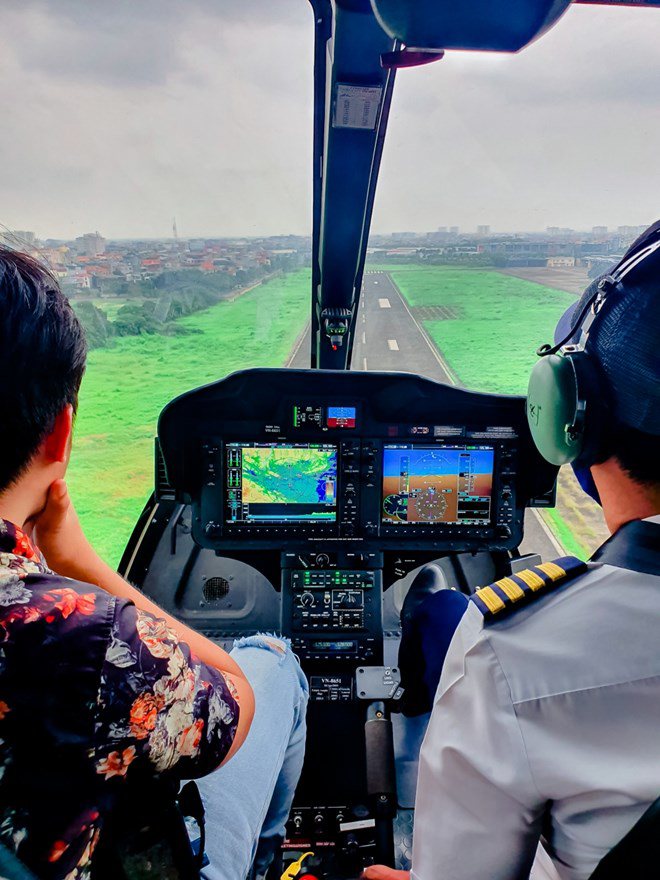 Bộ phim được nhà sản xuất mạnh tay đầu tư nhiều bối cảnh sang chảnh như ở khu biệt thự, siêu xe,… Đặc biệt nhất phải kể đến đó chính là màn xuất hiện của các diễn viên chính trên trực thăng tại miền Bắc.