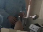 Tin tức - Bác sĩ livestream trong phòng phẫu thuật, quay trực tiếp vào "vùng bên dưới" nữ bệnh nhân gây phẫn nộ