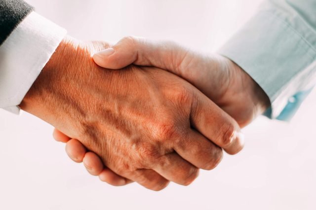 11 thói quen nhỏ nhưng tiết lộ nhiều điều về tính cách của bạn - 2