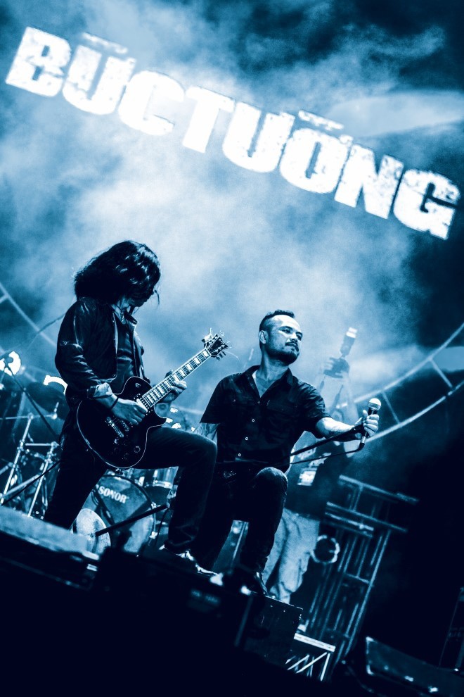 Thủ lĩnh Bức Tường khiến nhiều người xúc động khi hé lộ lời hứa của mình và người đồng đội trong quá khứ.