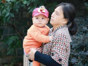 Bà bầu - Con gái khiếm khuyết bộ phận sinh sản, mẹ 54 tuổi mang thai rồi sinh ra cháu gái