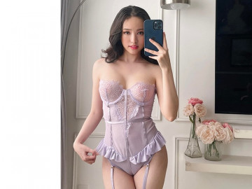 Bấy lâu mặc kín bưng, tình cũ Phan Thành nay xả ảnh mặc nội y in hình cảnh xuân