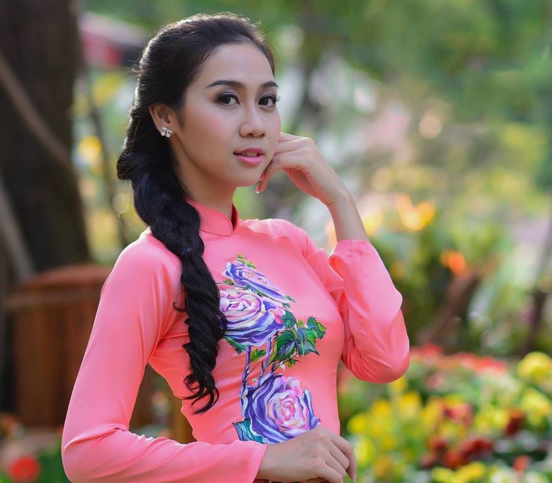Thiên Hà có phong cách thời trang đa dạng cùng vẻ đẹp ngọt ngào đậm chất Sài Thành.
