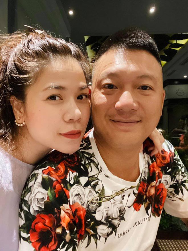 Tháng 5/2013, Mỹ Dung kết hôn với doanh nhân Ngọc Tiến và không còn đi hát nhiều mà dành trọn thời gian cho gia đình. Tình cảm của vợ chồng Mỹ Dung sau 9 năm kết hôn lại càng nồng nàn, gắn bó hơn.