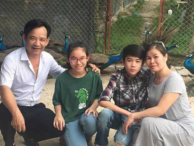 “Ông hoàng phim hài Tết” Quang Tèo: Cưới 13 năm mới có con, giờ con ngoan, ở nhà 7 tỷ - 5