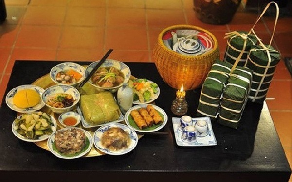 Cách bày mâm cơm cúng mùng 1 Tết