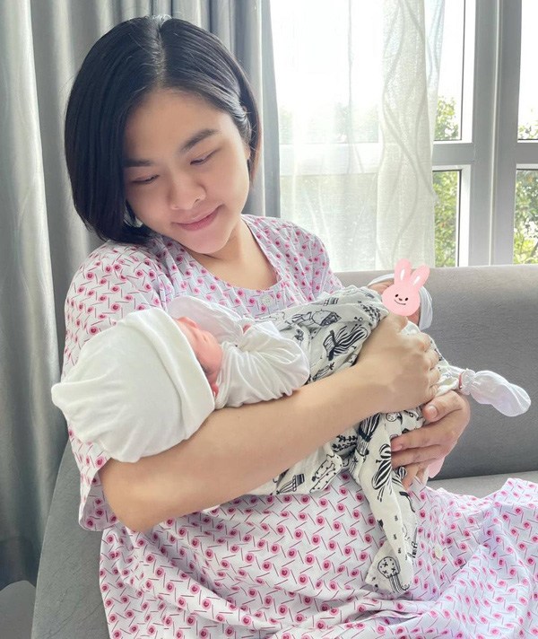 Sao Việt mang thai “oái oăm”: Người ghét mùi chồng, người sợ tiếng chuông điện thoại - 4