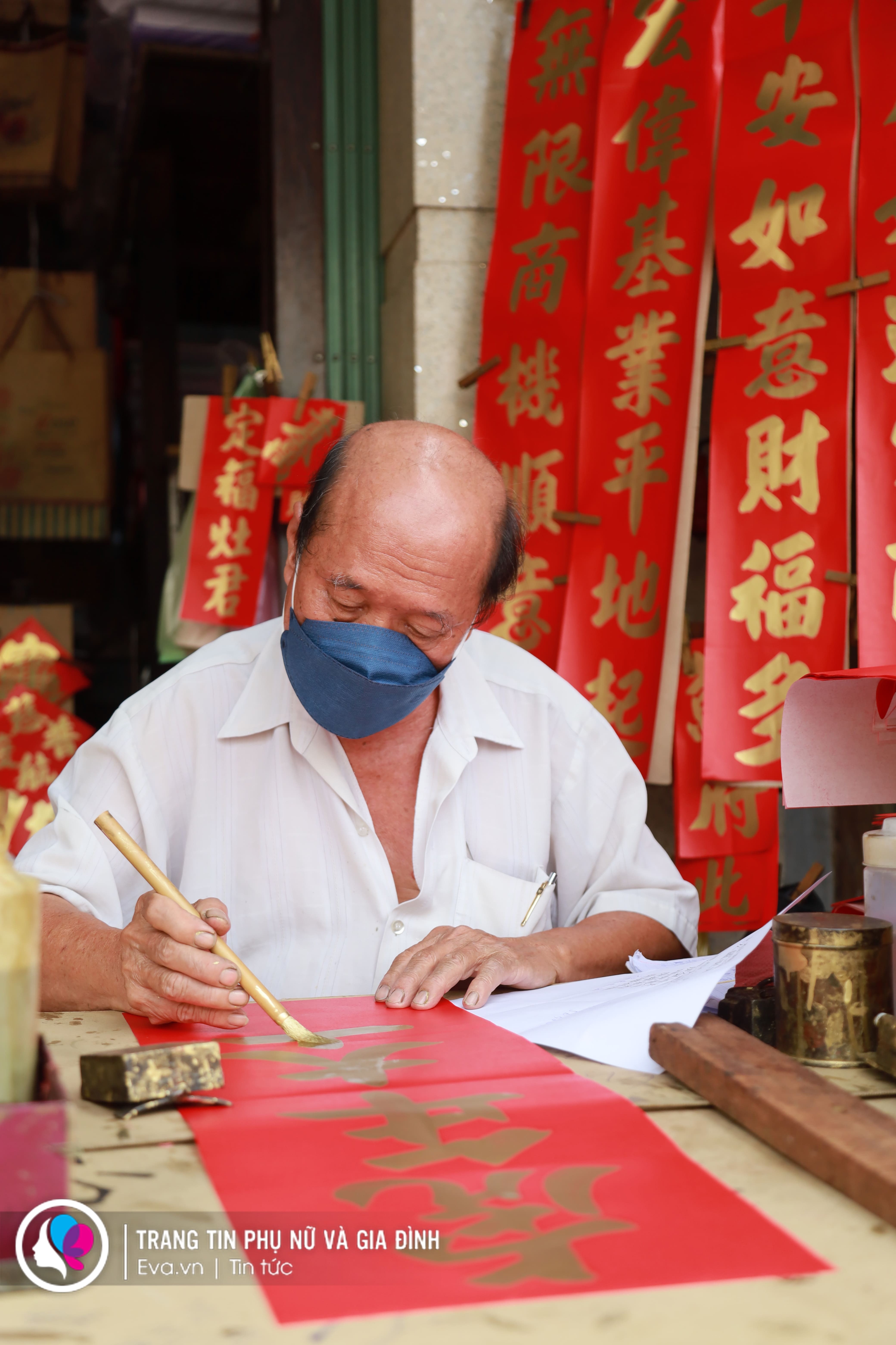 Phố người Hoa tại Sài Gòn ngập tràn sắc đỏ: Buôn bán ảm đạm vì vắng khách - 14