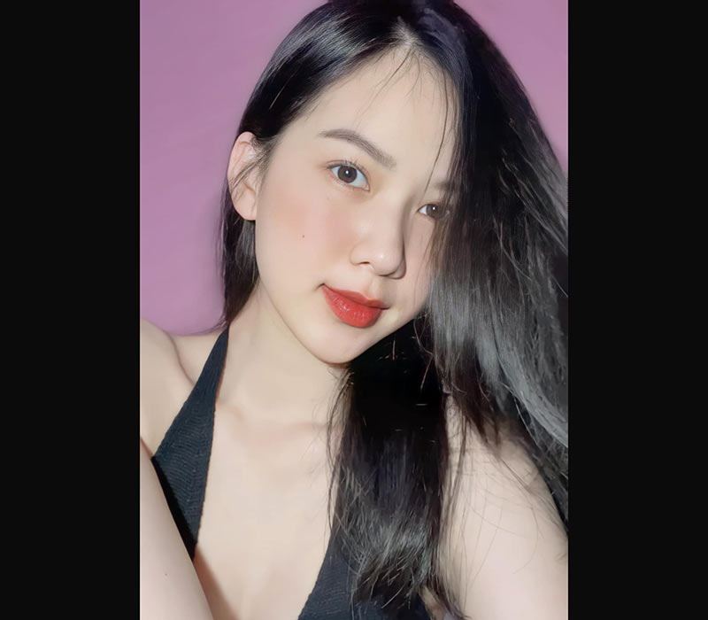 Cận cảnh vẻ đẹp làm bao ánh mắt say đắm của Phương Quỳnh, mỹ nhân có làn da đẹp nhất Hoa hậu Việt Nam 2020.
