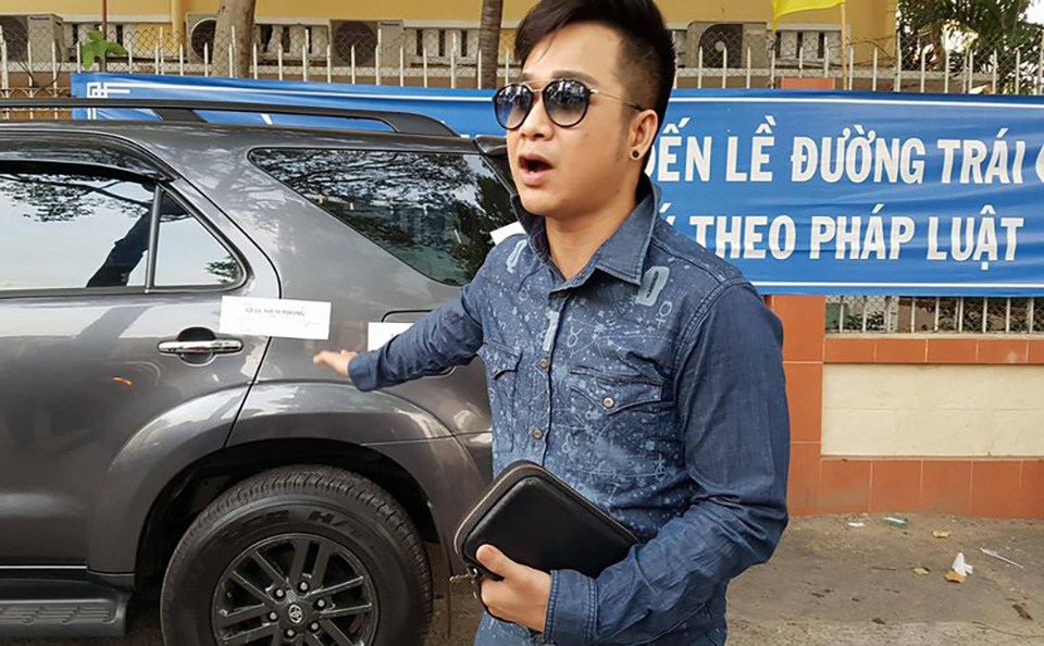 Nam ca sĩ bán xe sau khi nộp phạt đầy đủ.