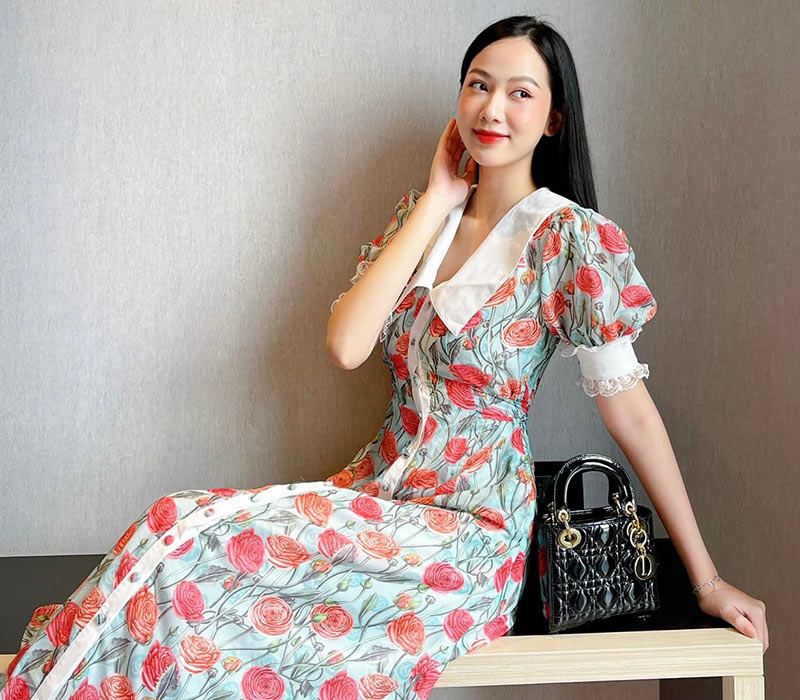 Phạm Thị Phương Quỳnh (sinh năm 2000) - nữ sinh Đại học Tài chính Marketing là cô gái từng được dự đoán sẽ lên ngôi tại Hoa hậu Việt Nam 2020.
