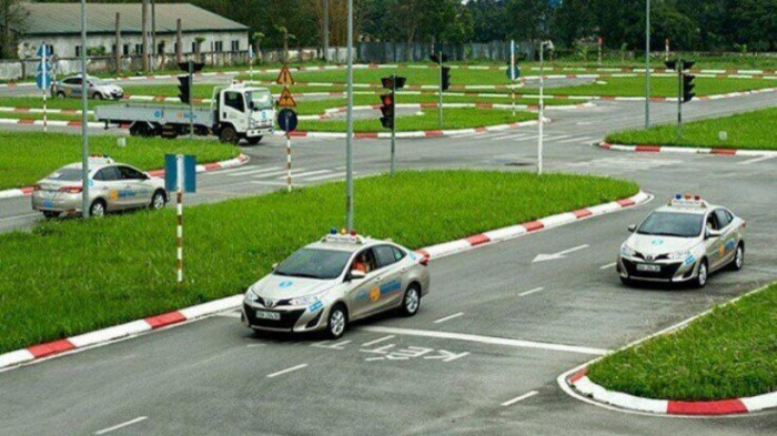 Với những thay đổi trên, người thi sát hạch sẽ phải trải qua 4 nội dung thi thay vì 3 như trước đây