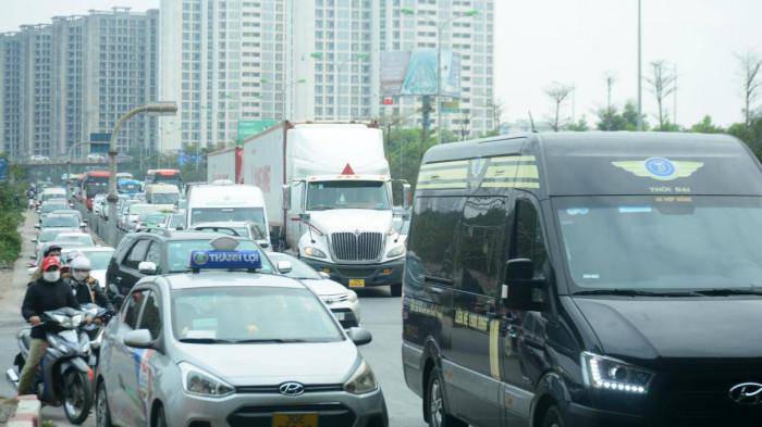 Khu vực nút giao cao tốc Pháp Vân - Cầu Giẽ với Vành đai 3 liên tục xuất hiện ùn tắc kéo dài