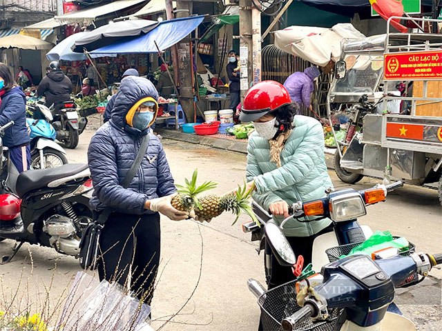 Sức mua của người dân dịp Tết Nhâm Dần 2022 chỉ ngang với Tết 2021. (Ảnh: Thanh Phong)