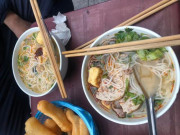 Tin tức - Mùng 4 Tết ăn bún riêu 90.000 đồng/bát "thịt trắng ởn", khách giận tím mặt: "Hèn gì thu tiền trước"