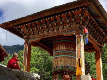 Một trong mười siêu đền lớn nhất thế giới: Đền Hang Hổ - ngôi đền linh thiêng trên vách đá ở Bhutan