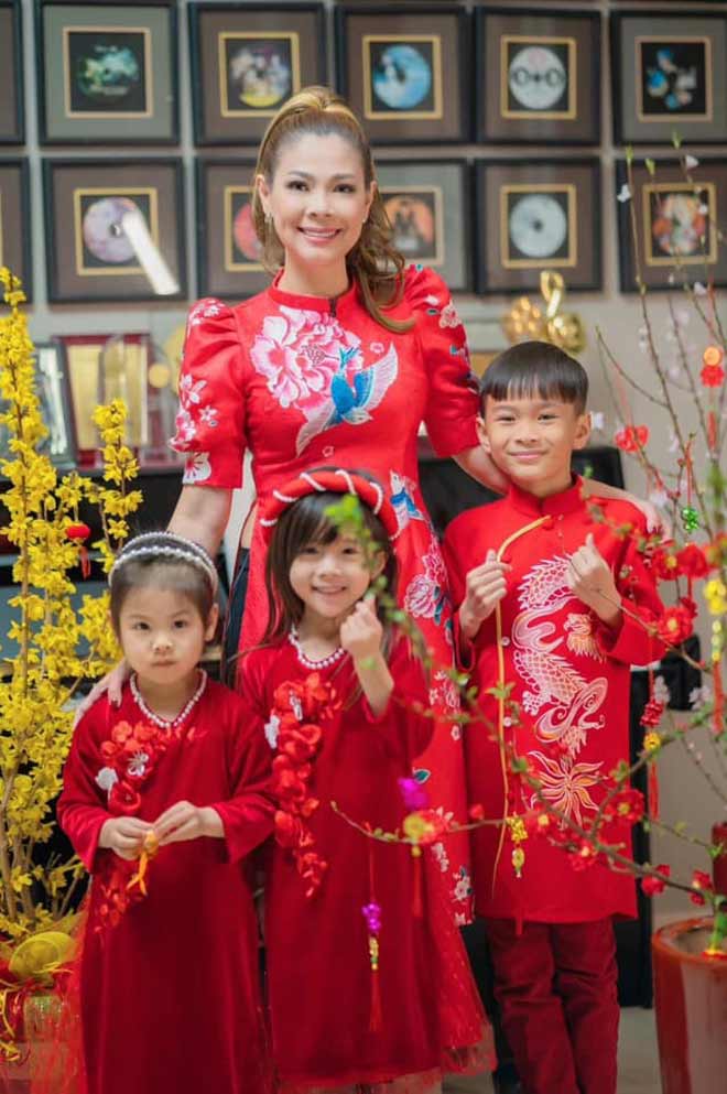 Hậu scandal Ngô Kiến Huy, em gái Thanh Thảo khoe ảnh gia đình ở Mỹ, 3 con giống bố - 7
