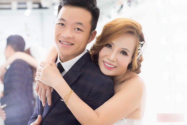 Cặp đôi gây bão trong đám cưới vào năm 2018