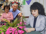 Giải trí - Giọng nói "Thuê bao quý khách vừa gọi" huyền thoại: Là NSƯT, về già tình duyên may mắn