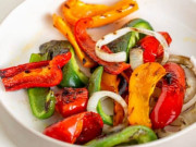 Sức khỏe - Loại rau ai cũng gọi là quả, chứa nhiều vitamin C hơn cả cam, với tác dụng ít người biết