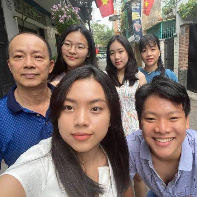 Sao Việt 24h: Leon bị Hồ Ngọc Hà bóc mẽ mắt mí lót mà cứ thích trợn lên doạ người - 13