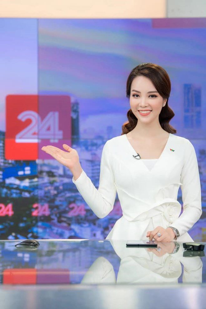 BTV VTV Thụy Vân làm chồng đại gia quyết tâm amp;#34;cưa đổamp;#34; dù chỉ xem bản tin trên TV - 16